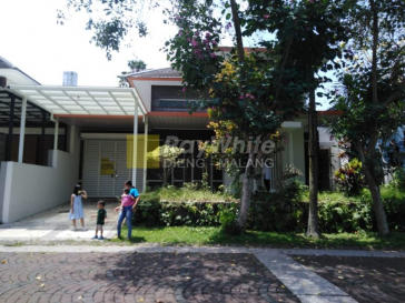 House for sale in Riverside Malang