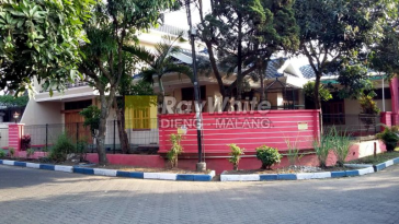 Di jual Rumah di Pondok Blimbing Indah Malang